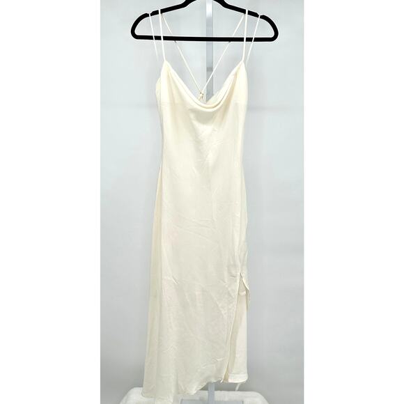 13. ASTR the Label Gaia Midi Dress Medium - Picture 4 of 9